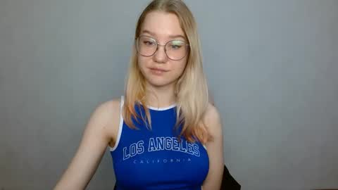 Snapshot of abbymoore__ chatting on February 8, 2025, 11:33 am Abby Lovense is active online show from February 8, 2025, 11:33 am