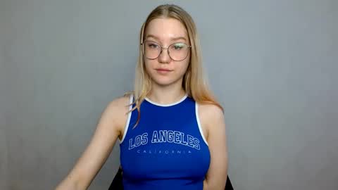 Snapshot of abbymoore__ chatting on February 23, 2025, 11:44 am Abby Lovense is active online show from February 23, 2025, 11:44 am