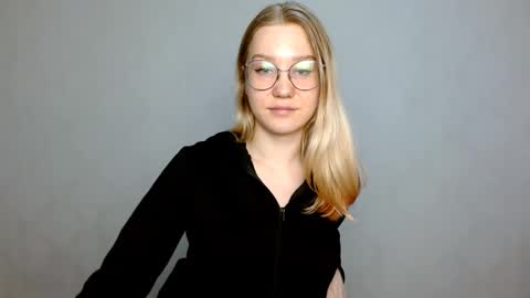 Snapshot of abbymoore__ chatting on March 3, 2025, 11:33 am Abby Lovense is active online show from March 3, 2025, 11:33 am