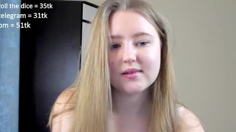 Snapshot of abbywyte chatting on December 9, 2024, 12:19 pm Abby    Stream at Sat  Sun  Mon  Fri online show from December 9, 2024, 12:19 pm