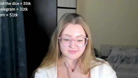 Snapshot of abbywyte chatting on January 5, 2025, 2:41 pm Abby    Stream at Sat  Sun  Mon  Fri online show from January 5, 2025, 2:41 pm