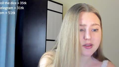 Snapshot of abbywyte chatting on January 19, 2025, 12:17 pm Abby    Stream at Sat  Sun  Mon  Fri online show from January 19, 2025, 12:17 pm
