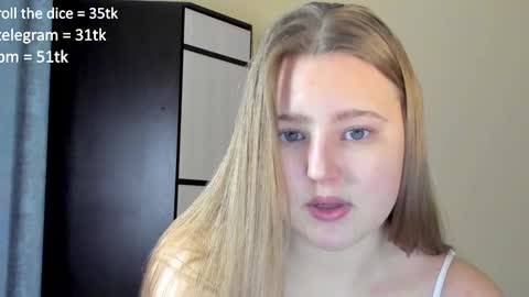 Snapshot of abbywyte chatting on January 26, 2025, 1:36 pm Abby    Stream at Sat  Sun  Mon  Fri online show from January 26, 2025, 1:36 pm