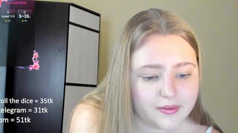 Snapshot of abbywyte chatting on February 9, 2025, 4:50 pm Abby    Stream at Sat  Sun  Mon  Fri online show from February 9, 2025, 4:50 pm