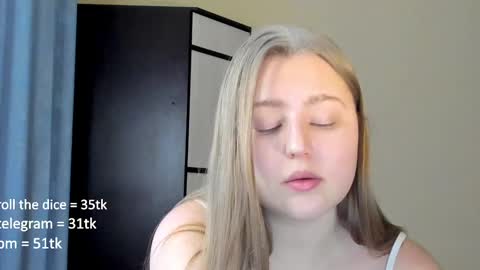 Snapshot of abbywyte chatting on February 15, 2025, 2:22 pm Abby    Stream at Sat  Sun  Mon  Fri online show from February 15, 2025, 2:22 pm