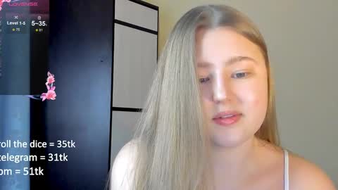 Snapshot of abbywyte chatting on February 22, 2025, 2:30 pm Abby    Stream at Sat  Sun  Mon  Fri online show from February 22, 2025, 2:30 pm