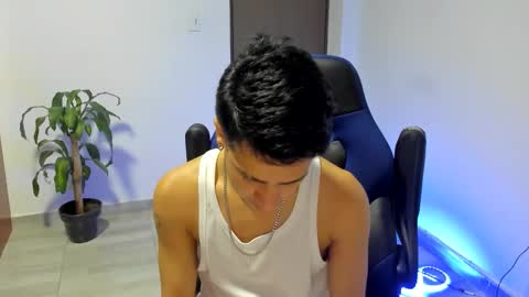 Snapshot of abelasburgo chatting on December 5, 2025, 2:20 am Independence model AbelAsburgo online show from December 5, 2025, 2:20 am