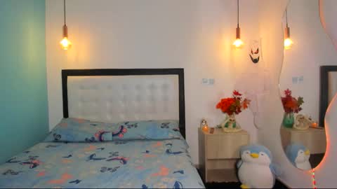  Abella and Kendra  online show from October 29, 2025, 9:38 pm