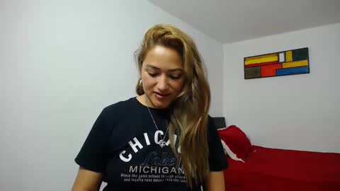 Snapshot of abie_spicy_ chatting on October 16, 2025, 12:06 pm ximena online show from October 16, 2025, 12:06 pm