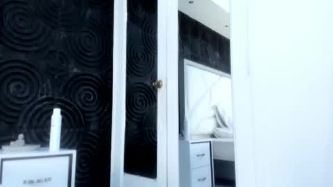 Abigail online show from November 6, 2025, 11:11 am