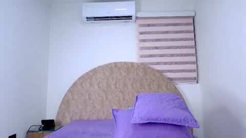 Snapshot of abiigail_fox chatting on November 21, 2025, 3:05 am Abigail online show from November 21, 2025, 3:05 am