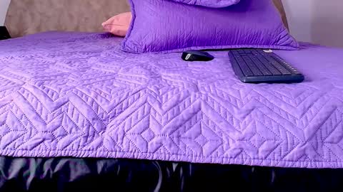 Snapshot of abiigail_fox chatting on November 22, 2025, 3:05 am Abigail online show from November 22, 2025, 3:05 am