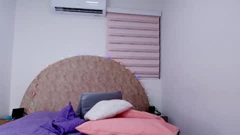 Snapshot of abiigail_fox chatting on December 4, 2025, 2:54 am Abigail online show from December 4, 2025, 2:54 am