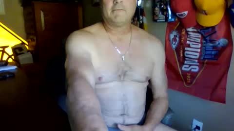 Snapshot of aboringguy chatting on November 3, 2025, 7:48 pm aboringguy online show from November 3, 2025, 7:48 pm