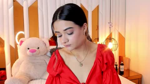 abril_cooper11 online show from December 15, 2025, 8:57 pm