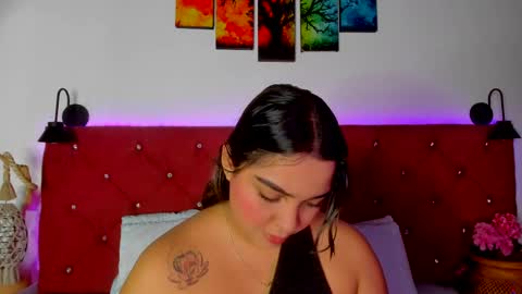 abril_gomez_11 online show from November 10, 2025, 7:24 pm