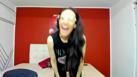 Snapshot of abrillee1 chatting on December 28, 2024, 10:55 pm ABRIL online show from December 28, 2024, 10:55 pm