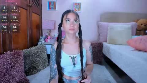 Abril online show from February 13, 2025, 5:48 am