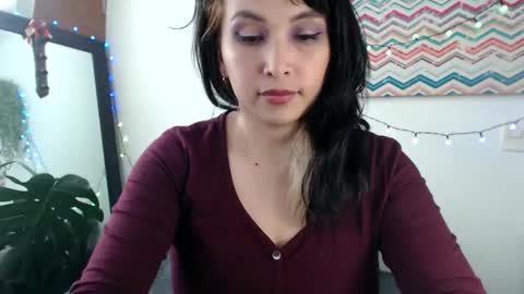 Snapshot of aby_bae2 chatting on December 18, 2024, 2:28 pm Aby online show from December 18, 2024, 2:28 pm