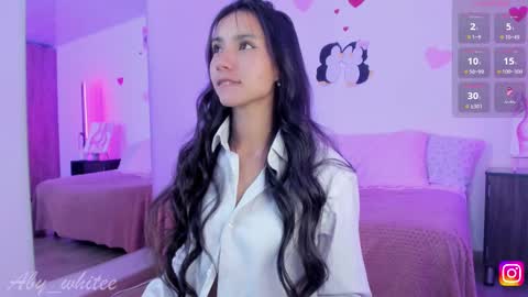 Snapshot of aby_whitee chatting on February 20, 2025, 5:55 am Aby online show from February 20, 2025, 5:55 am