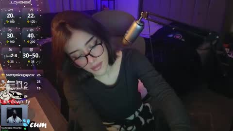 Snapshot of acidkaos chatting on October 31, 2025, 6:47 am Lana 3 online show from October 31, 2025, 6:47 am