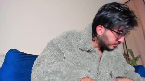 Snapshot of ackerman_eren_ chatting on January 10, 2025, 9:44 am R. online show from January 10, 2025, 9:44 am