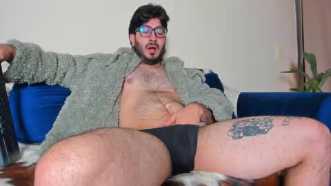 Snapshot of ackerman_eren_ chatting on January 10, 2025, 12:47 pm R. online show from January 10, 2025, 12:47 pm