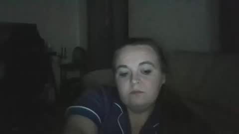 Snapshot of activee2324 chatting on November 3, 2025, 1:40 am southeast Girl online show from November 3, 2025, 1:40 am