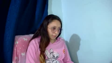 Ada naugthy28 online show from October 15, 2025, 4:29 pm