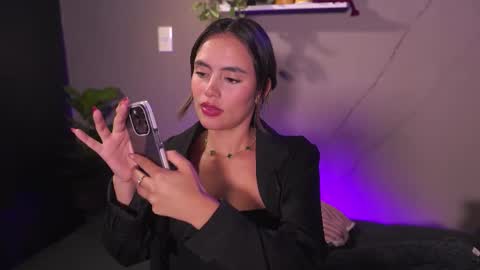 Adahara online show from December 4, 2025, 2:21 am