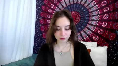 Adalyn online show from December 3, 2025, 7:38 am