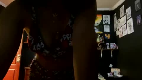 Snapshot of adam_and_abby_ chatting on February 27, 2025, 5:36 pm adam and abby online show from February 27, 2025, 5:36 pm