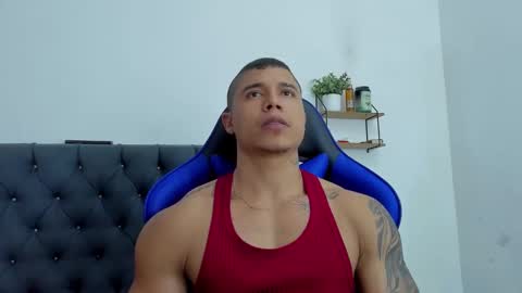 Snapshot of adam_boss chatting on October 14, 2025, 10:32 pm adam boss online show from October 14, 2025, 10:32 pm