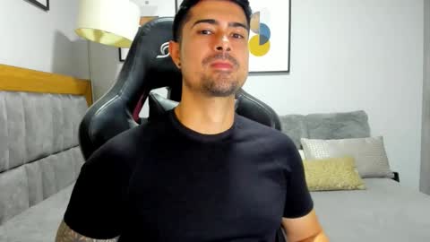 adam clarke online show from November 5, 2025, 4:23 am