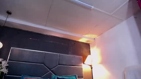 adam_fit19cm online show from November 11, 2025, 1:55 pm