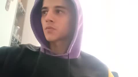 adam hot11 online show from November 8, 2025, 9:35 pm