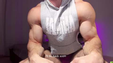 Snapshot of adam_muscle_ chatting on October 23, 2025, 1:32 pm Adam online show from October 23, 2025, 1:32 pm