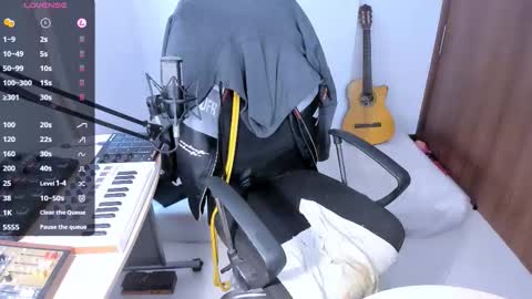  Adam online show from November 8, 2025, 2:39 pm