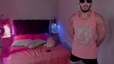 Snapshot of adam_scar chatting on October 16, 2025, 6:20 pm Hello welcome 3 online show from October 16, 2025, 6:20 pm