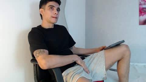 Snapshot of adama_soa chatting on February 1, 2025, 6:21 am Hello guys excuse my absence I will be absent for several days for health reasons I hope you understand thank you very much. online show from February 1, 2025, 6:21 am