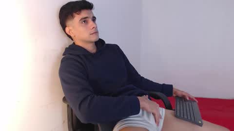 Snapshot of adama_soa chatting on October 25, 2025, 7:27 am Hello guys excuse my absence I will be absent for several days for health reasons I hope you understand thank you very much. online show from October 25, 2025, 7:27 am