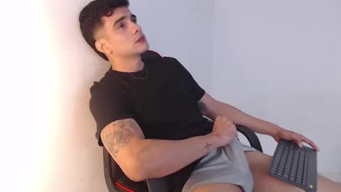 Snapshot of adama_soa chatting on October 28, 2025, 5:44 am Hello guys excuse my absence I will be absent for several days for health reasons I hope you understand thank you very much. online show from October 28, 2025, 5:44 am