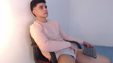 Snapshot of adama_soa chatting on November 7, 2025, 9:42 am Hello guys excuse my absence I will be absent for several days for health reasons I hope you understand thank you very much. online show from November 7, 2025, 9:42 am