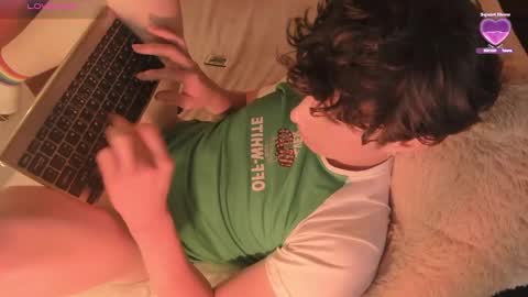 Snapshot of adamdayt chatting on January 22, 2025, 4:13 am Adam Dayt online show from January 22, 2025, 4:13 am