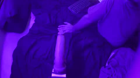 adamineve online show from March 6, 2025, 10:36 pm