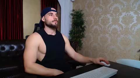 Snapshot of adamjameson chatting on February 6, 2025, 6:29 am AdamJameson online show from February 6, 2025, 6:29 am