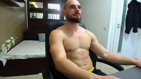 Snapshot of adamjameson chatting on February 19, 2025, 9:39 am AdamJameson online show from February 19, 2025, 9:39 am