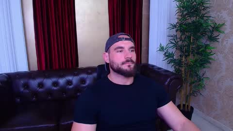 Snapshot of adamjameson chatting on September 25, 2025, 5:33 am AdamJameson online show from September 25, 2025, 5:33 am