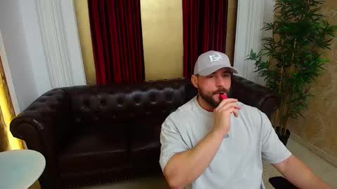 Snapshot of adamjameson chatting on December 3, 2025, 5:48 am AdamJameson online show from December 3, 2025, 5:48 am