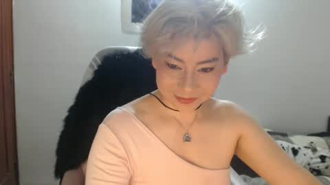 adan_romanoff online show from October 25, 2025, 5:48 am